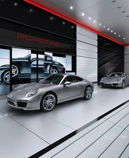 67f75ac5-e656-491d-a018-39e1be7c706e-porsche_1___small.jpg