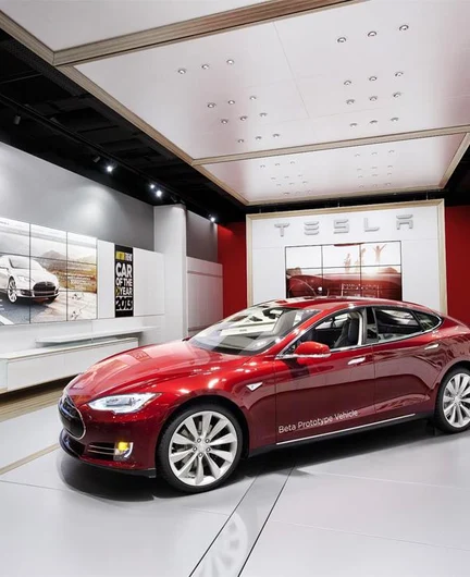 d4ecbea0-95a8-477b-bfa8-5f16fb41d8bc-tesla_4_small.jpg